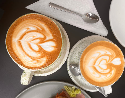 ¿Taza de cerámica o vidrio para tomar café?